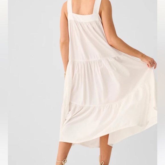 Faherty Marina Seersucker Dress in White Organic Cotton - Picture 5 of 8